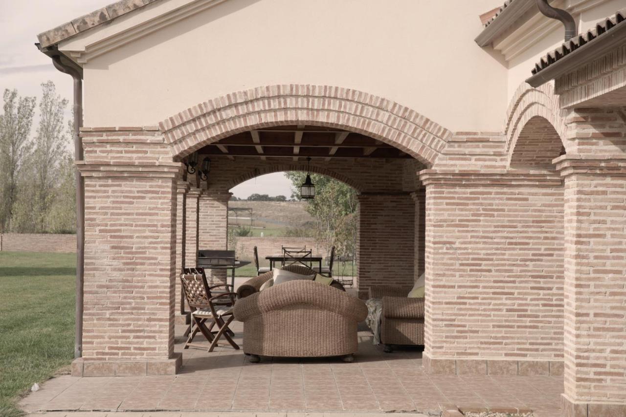 הוילה Almenara de Tormes La Casona Del Tormes מראה חיצוני תמונה