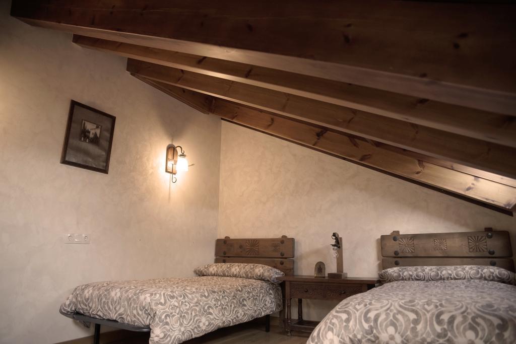 הוילה Almenara de Tormes La Casona Del Tormes מראה חיצוני תמונה