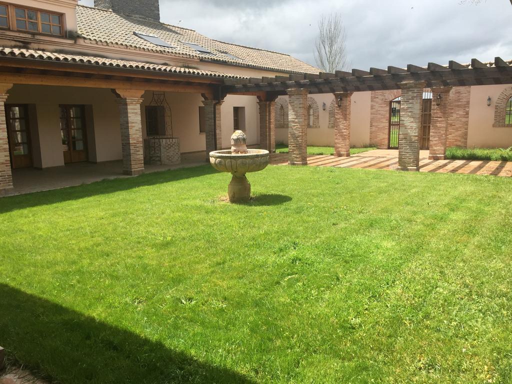 הוילה Almenara de Tormes La Casona Del Tormes מראה חיצוני תמונה